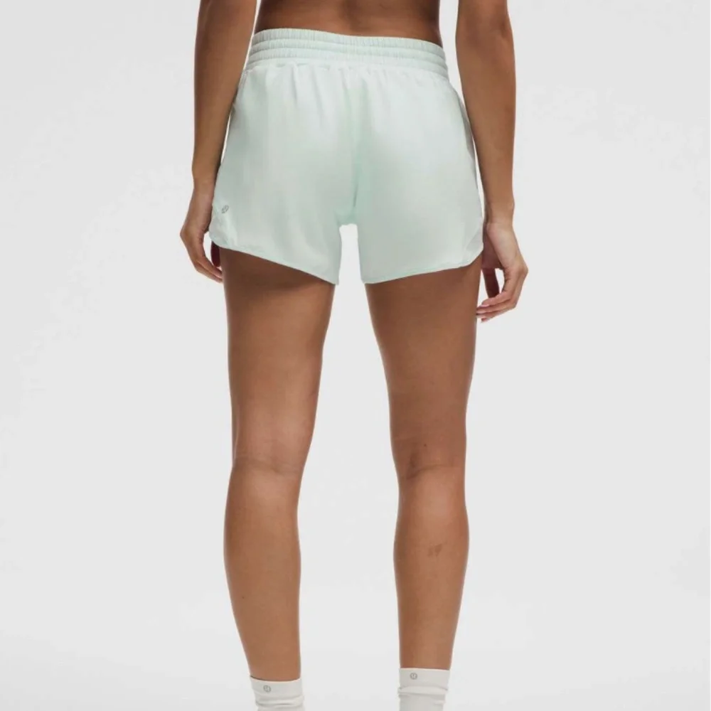 Lululemon | Hotty Hot High-Rise Lined Short 4" | Mint Breeze | Size 12 - Picture 2 of 10